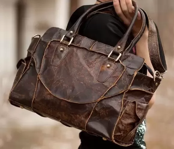 Quà tặng đồ da Bình Tân – Đồ Da Tuấn Kiều sang trọng số 1