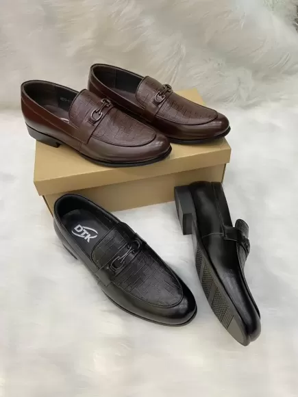 Top giày tây nam da bò Bình Tân – Lịch lãm từng bước đi