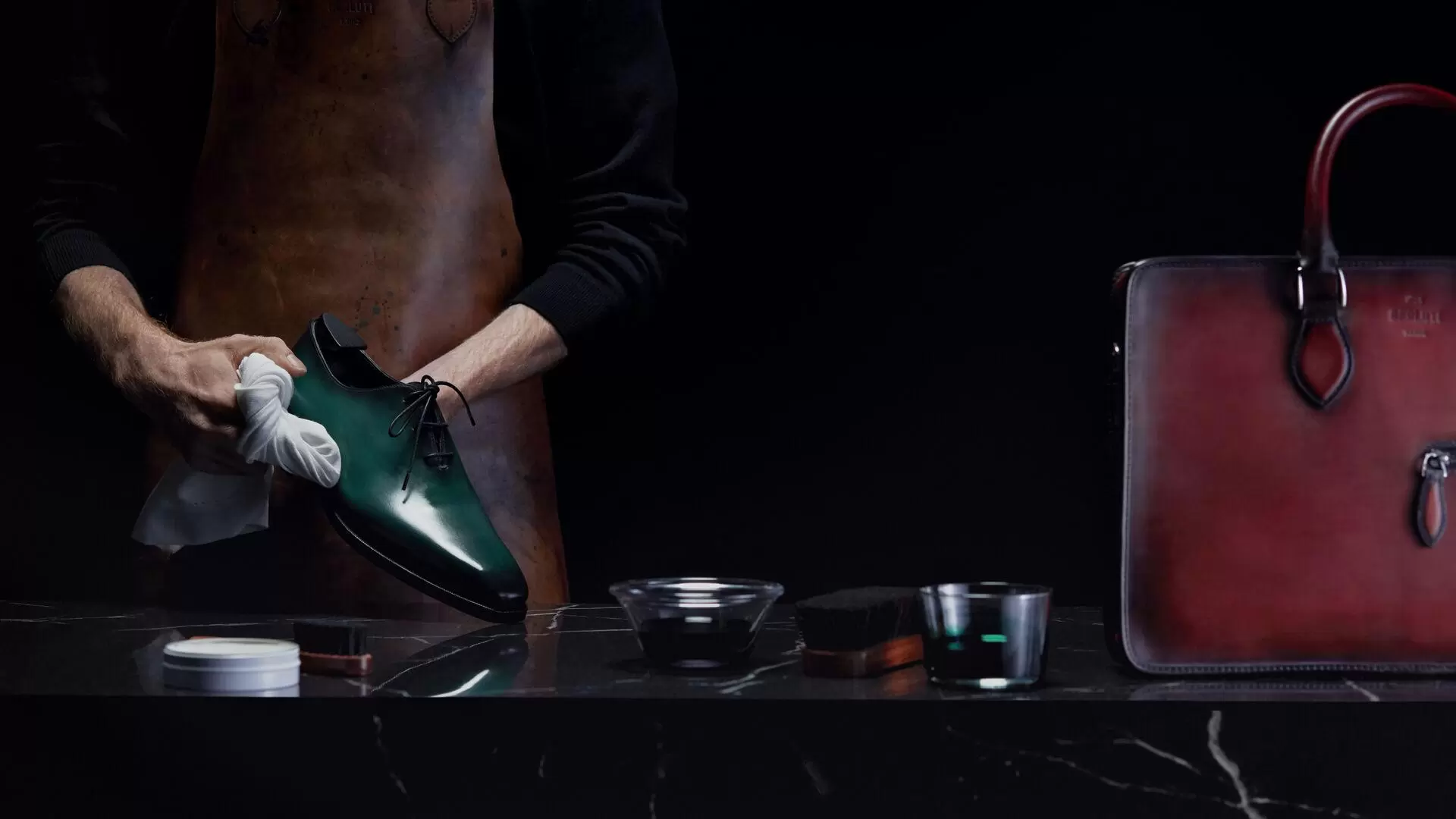 đồ da b&igrave;nh t&acirc;n