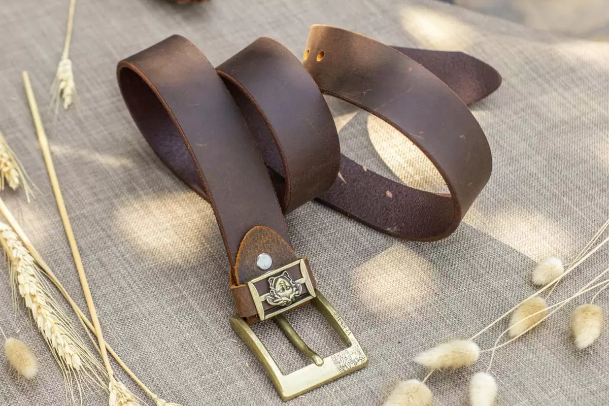 thắt lưng c&ocirc;ng sở B&igrave;nh T&acirc;n