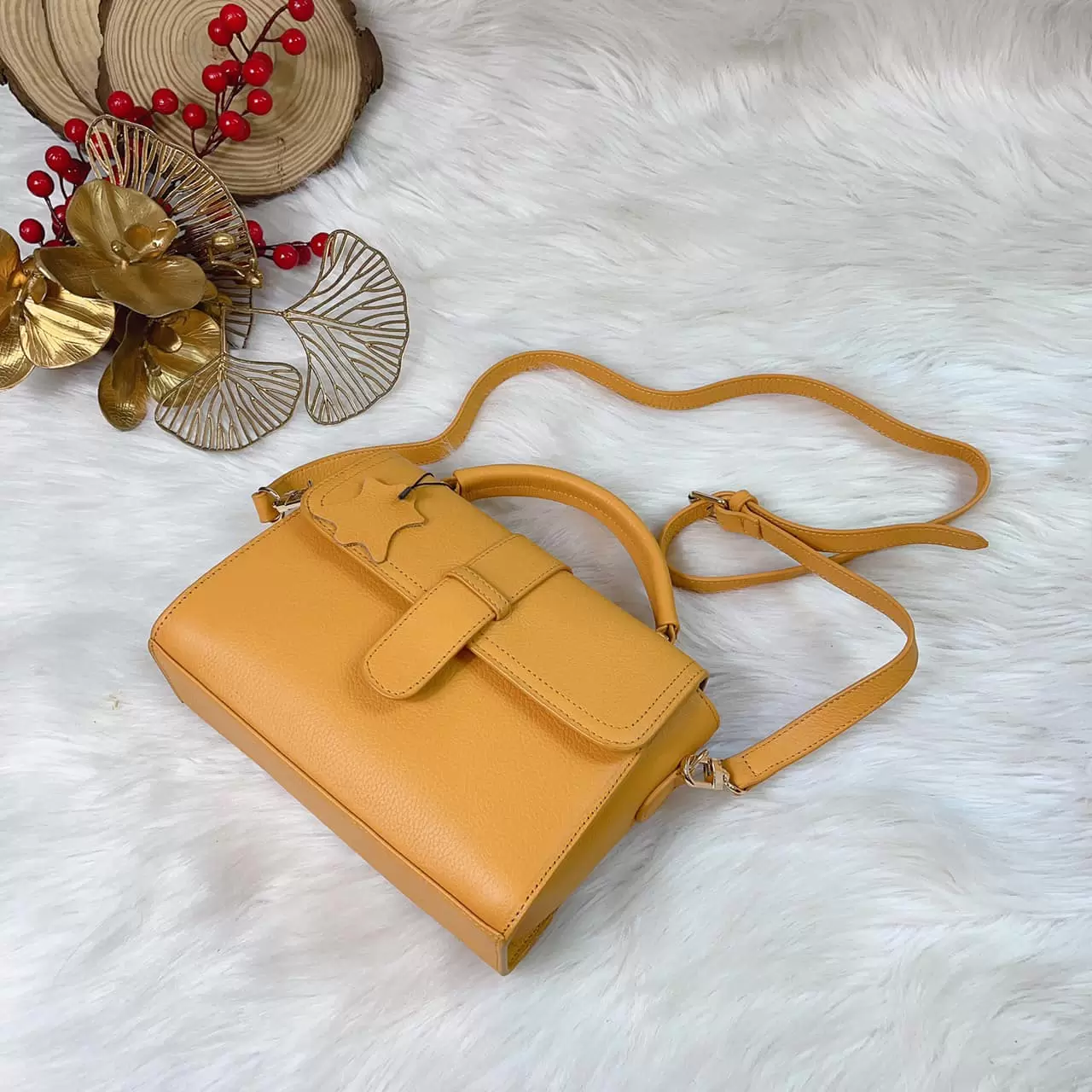 t&uacute;i đeo ch&eacute;o da B&igrave;nh T&acirc;n